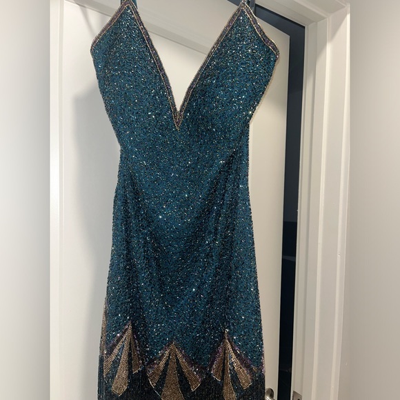 Sherri Hill Green Fringe Sequin Cocktail Dress - Picture 2 of 6